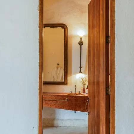 Hotel Casa Trujillo *