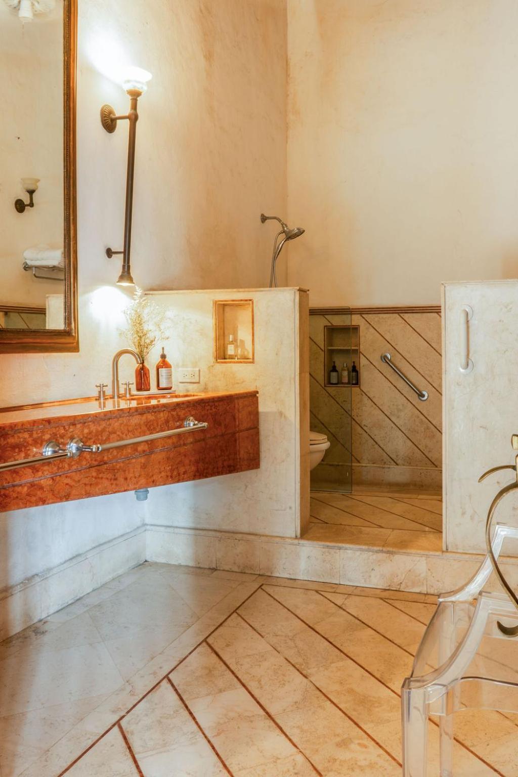 Casa Trujillo Hotel *