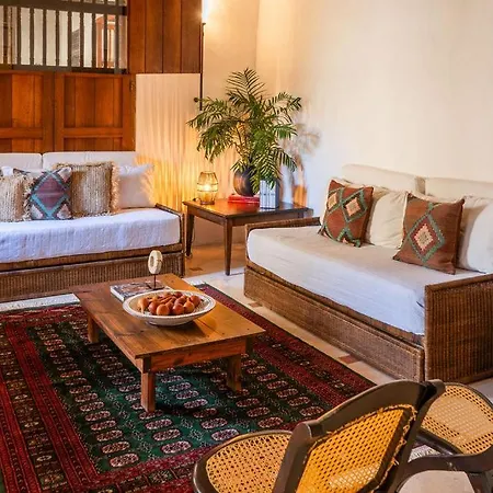 Casa Trujillo *