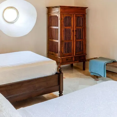 Casa Trujillo *
