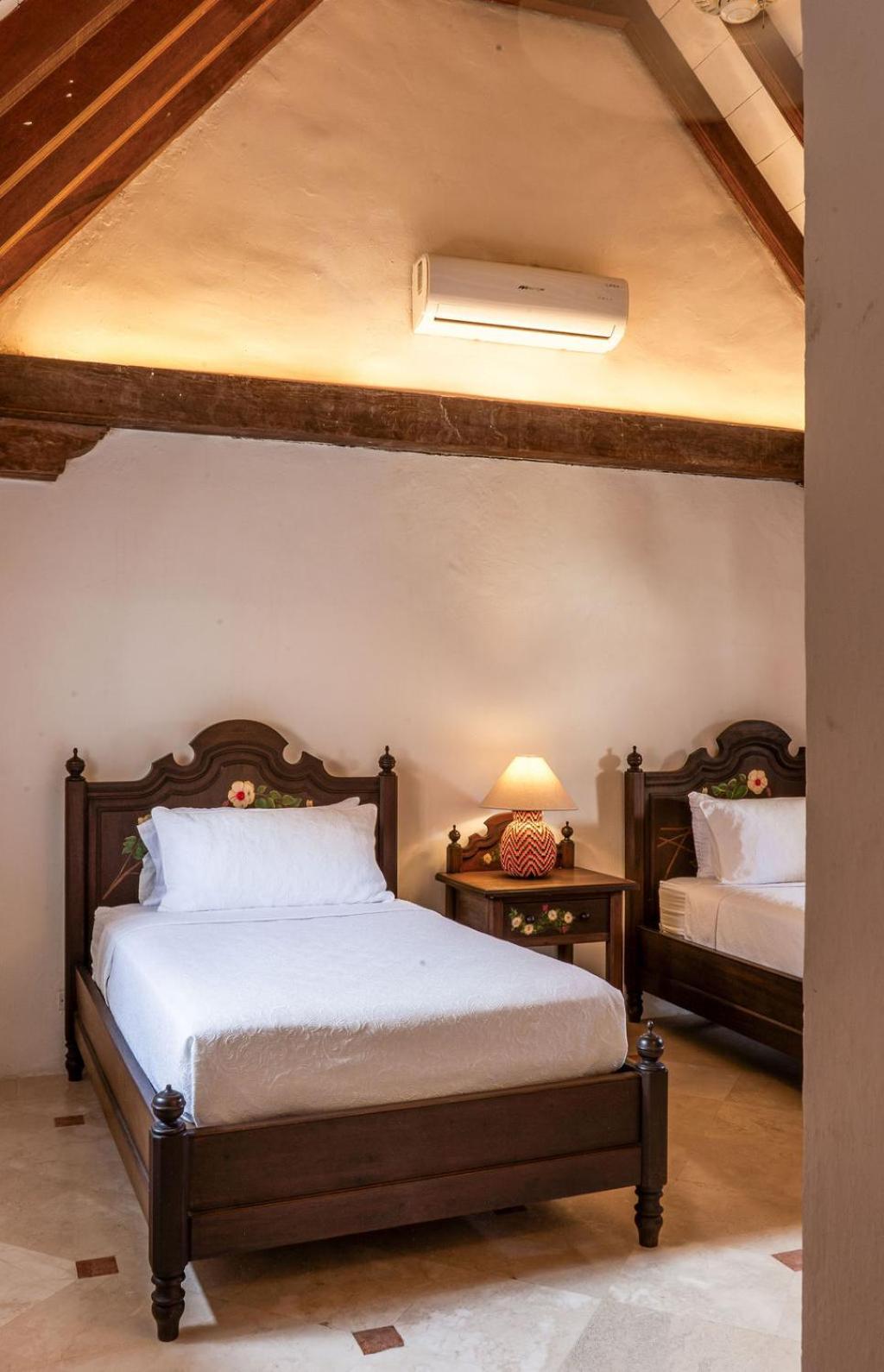 Casa Trujillo Hotel *